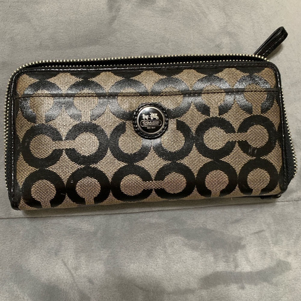 Used coach wallet